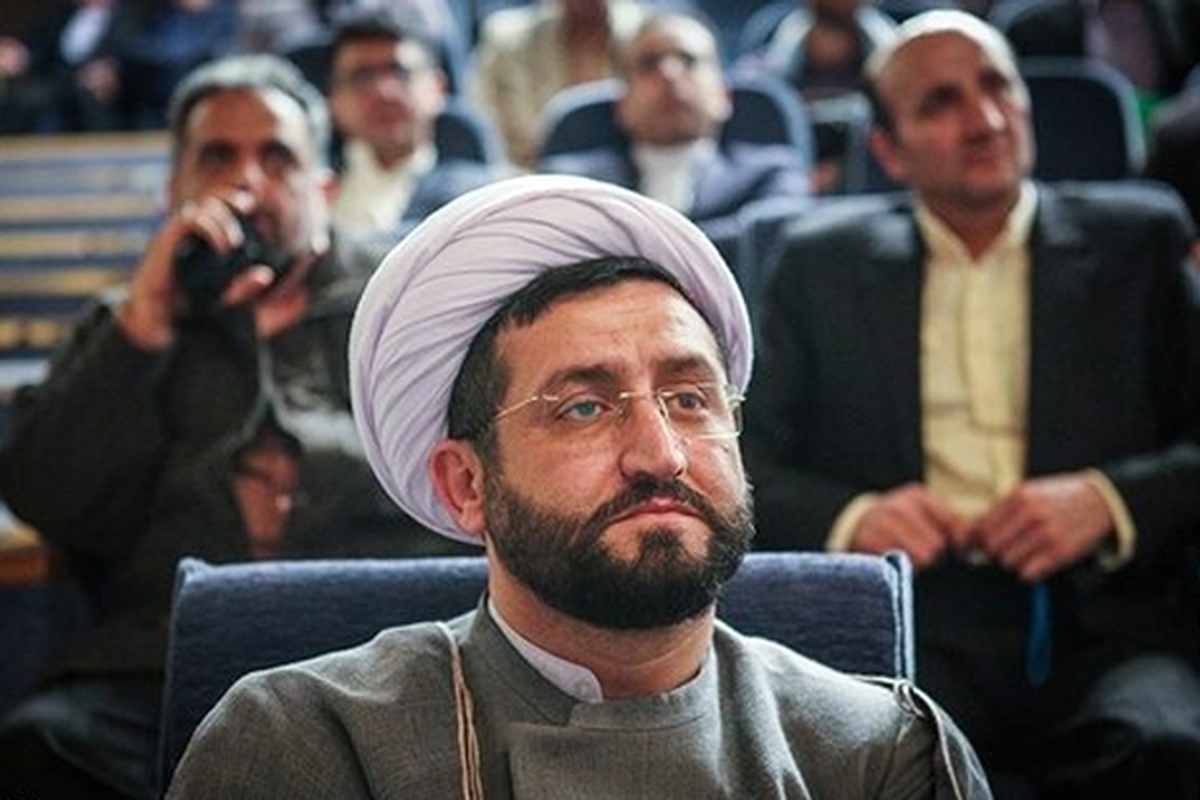 محمد زارع فومنی، فعال سیاسی، با حکم قطعی به اجرای پنج سال حبس و تبعید به زندان کرمان محکوم شده است.