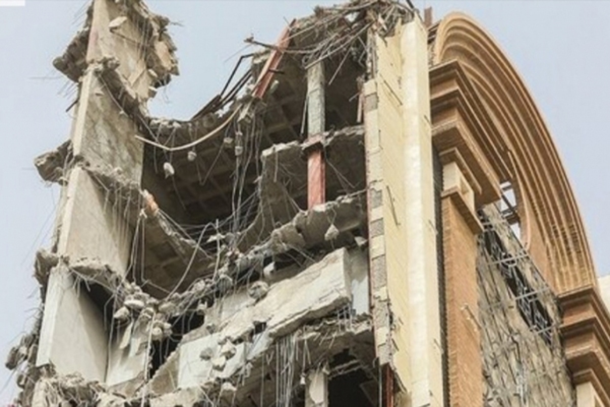 پس از حدود ۶ ماه از حادثه فروریختن ساختمان متروپل آبادان احکام نهایی مقصران این حادثه صادر شد.