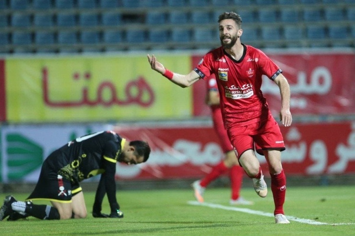 مهاجم پرسپولیس سخت مورد توجه سپاهان قرار گرفته است.