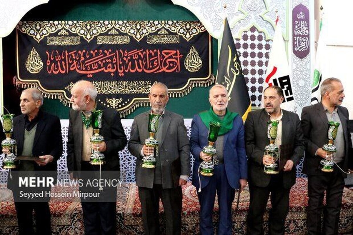 در سومین مراسم تجلیل از مداحان پیشکسوت و ستایشگران مذهبی استان خراسان رضوی، از ۱۰ نفر از مداحان پیشکسوت استان تجلیل شد.