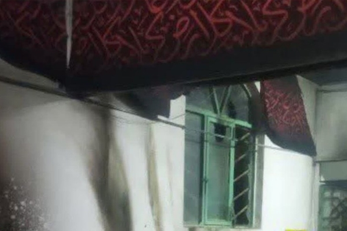 شب گذشته تعدادی اغتشاش‌گر عوامل منافقین به مسجد امام هادی (ع) خرم‌آباد حمله کردند.
