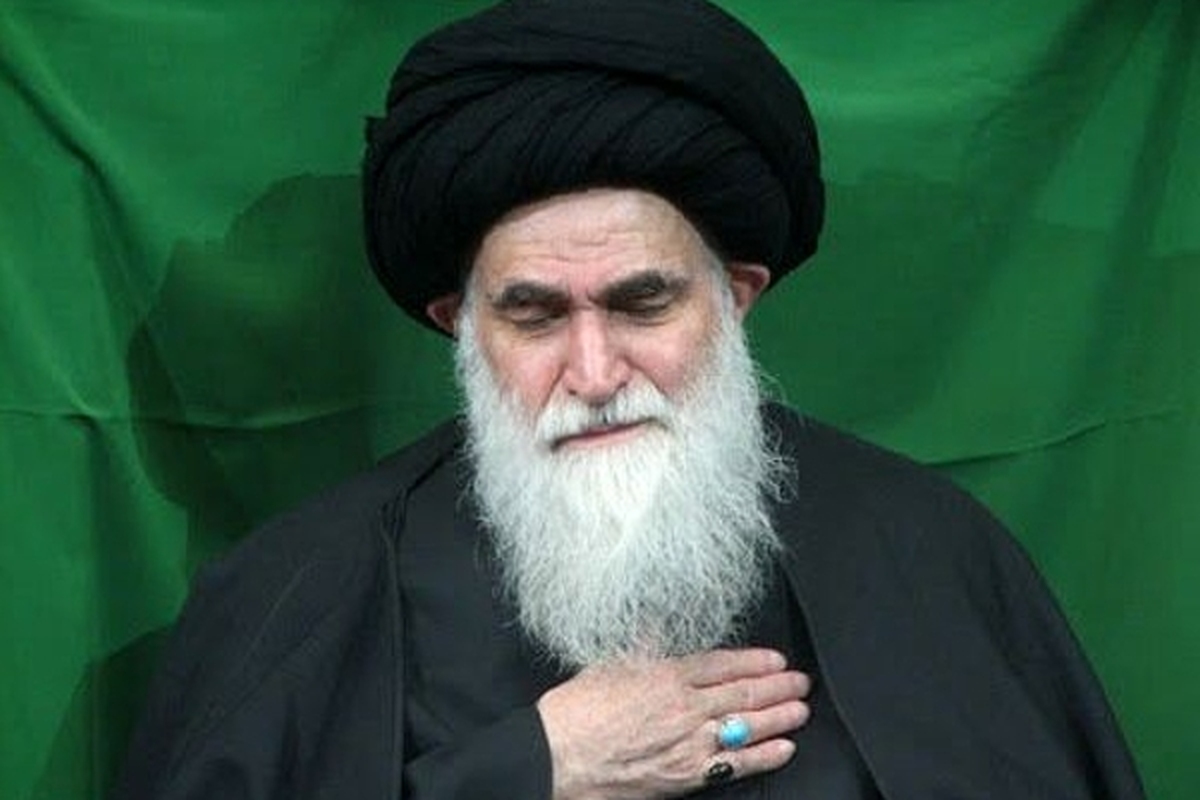 آیت‌الله العظمی سیدمحمدصادق روحانی از مراجع تقلید غروب امروز (جمعه - ۲۵ آذرماه) درگذشت.
