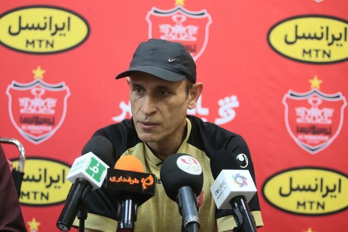 سرمربی تیم فوتبال پرسپولیس می‌گوید تیمش با تمام قوا برابر استقلال به میدان می‌رود.