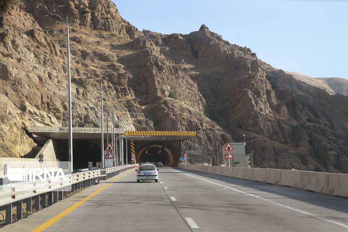 مدیرعامل شرکت ساخت و توسعه زیربنا‌های حمل و نقل کشور از ساخت قطعه دوم آزادراه تهران- شمال تا پایان سال خبر داد و گفت: افتتاح این پروژه در سال ۱۴۰۲ انجام خواهد شد.