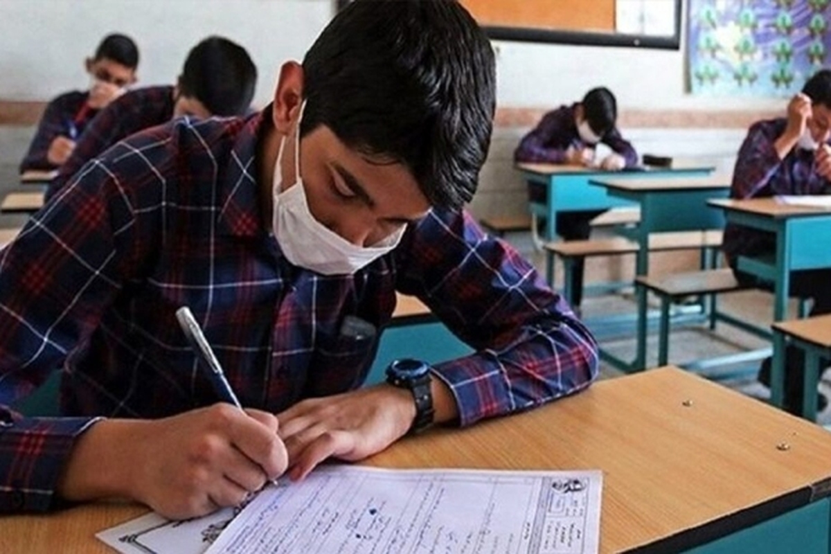 مدیرکل آموزش و پرورش از تاخیر ۱۰ روزه‌ برگزاری امتحانات پایان ترم دانش‌آموزان تهرانی خبر داد.
