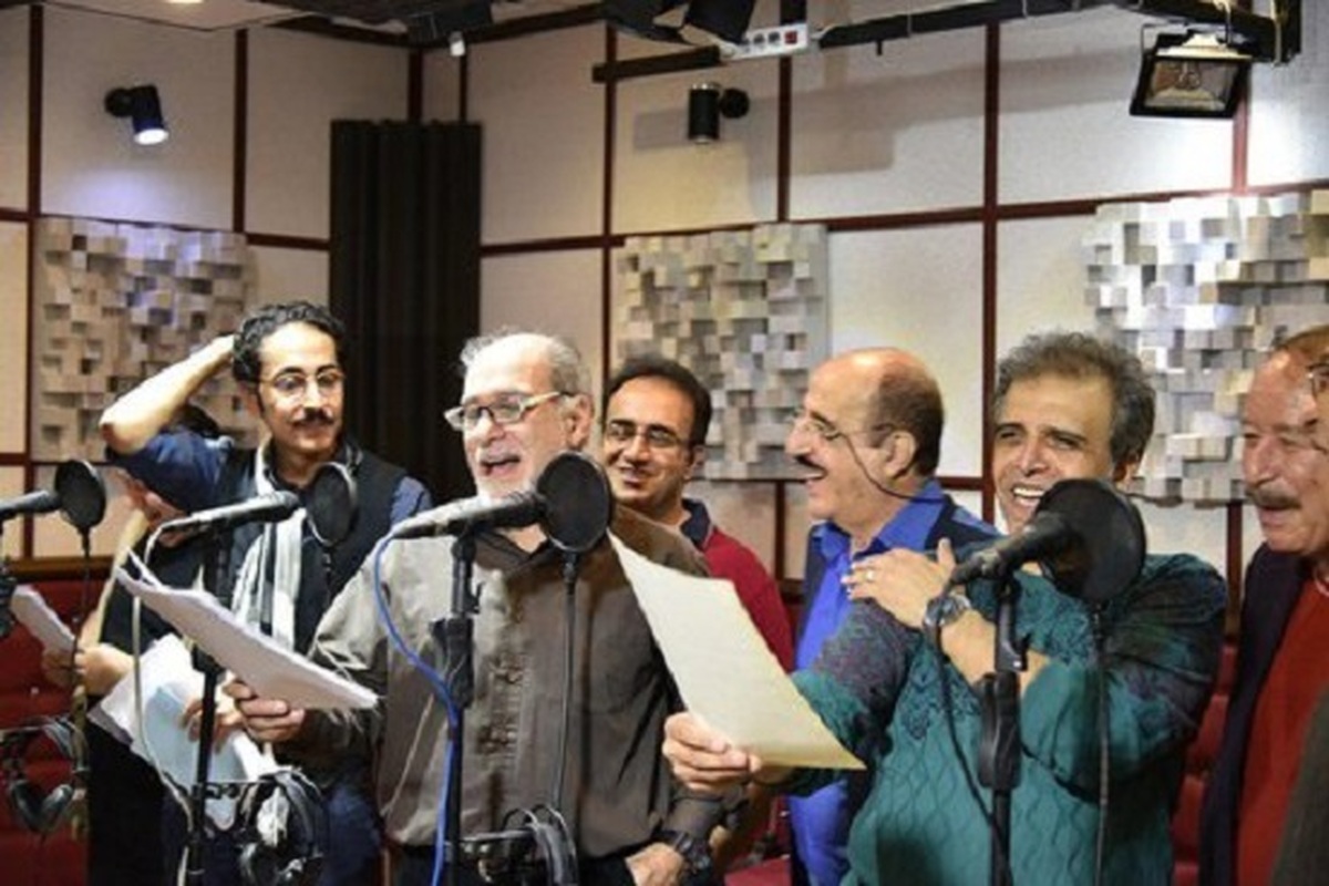 امسال رادیو ایران ویژه برنامه «صبح جمعه با شما» را در شب یلدا روی آنتن می‌برد.