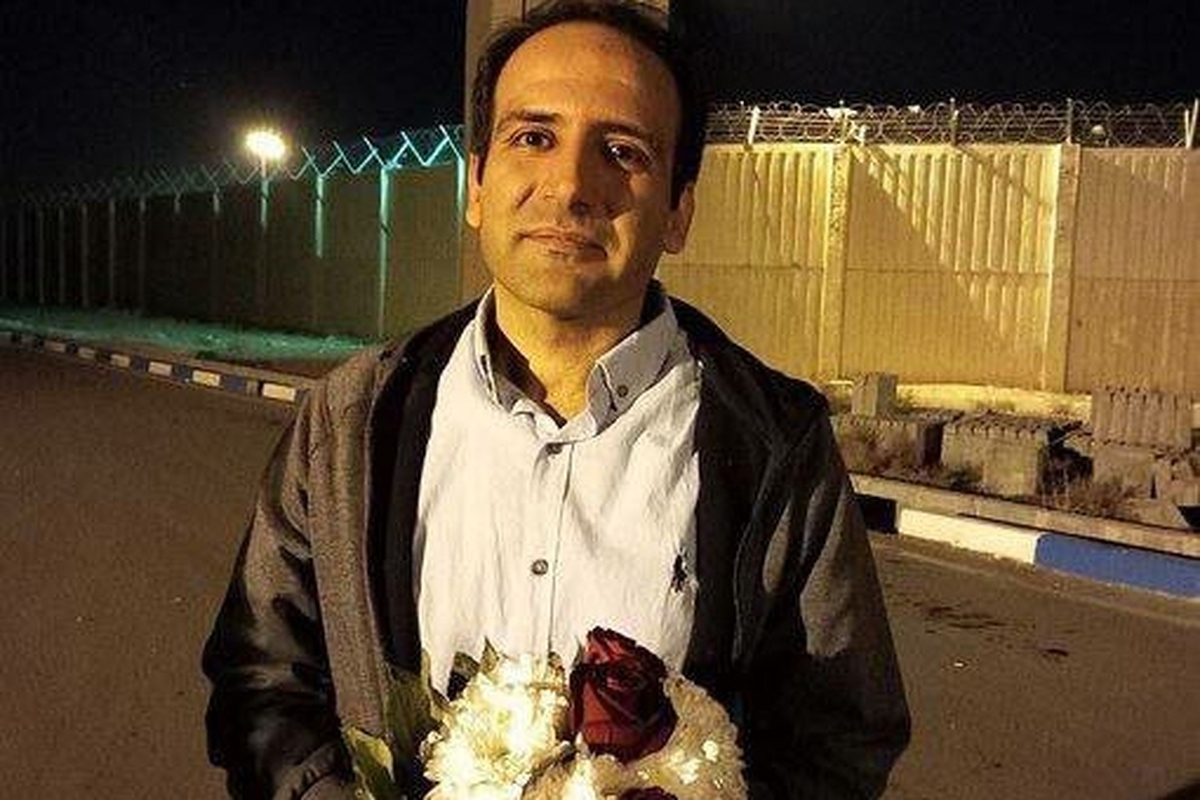 مجید توکلی دانشجوی ورودی ۸۳ رشته کشتیرانی دانشگاه امیرکبیر بود. او در جریان اغتشاشات اخیر بازداشت شده بود و شب گذشته از زندان آزاد شد.