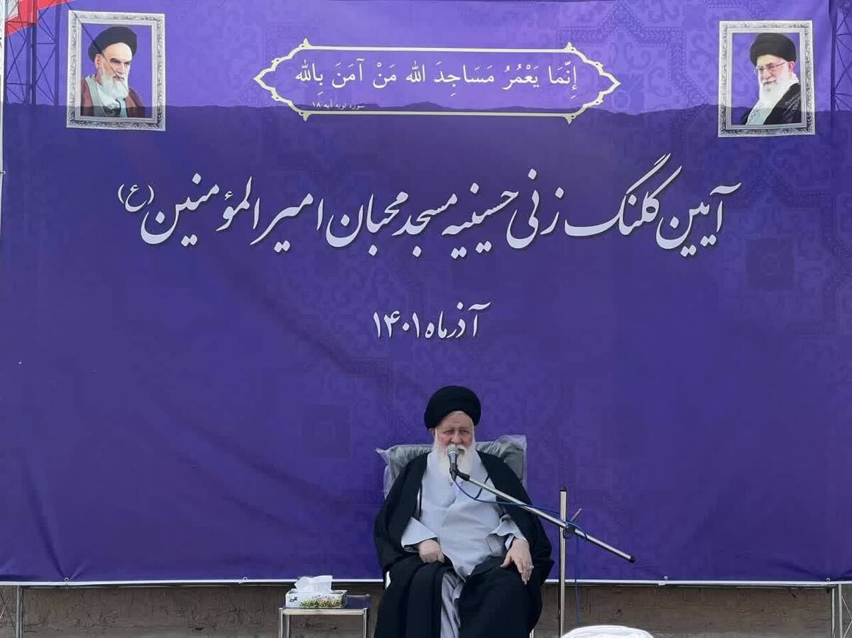 نماینده، ولی فقیه در استان خراسان رضوی گفت: امروزه بخش عمده‌ای از روستا‌های استان دیگر مشکل مسکن ندارند. در منطقه طرق هم میتوان این الگوی توسعه را تکرار کرد تا با مساعدت شورای اسلامی شهر، ساکنان شریف این محله دیگر مشکلی برای اخذ پروانه، پایان کار و مجوز ساخت نداشته باشند.