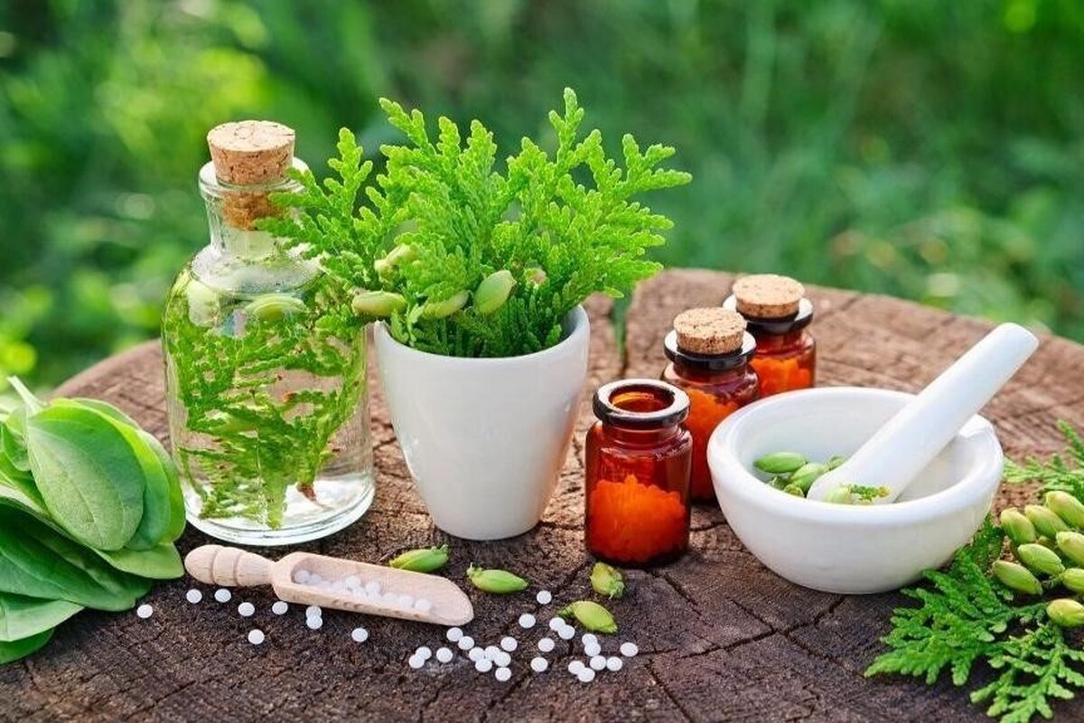 میخچه براثر ضخیم شدن قسمتی از لایه‌های شاخی پوست، ناشی از وارد آمدن فشار به آن ایجاد می‌شود.