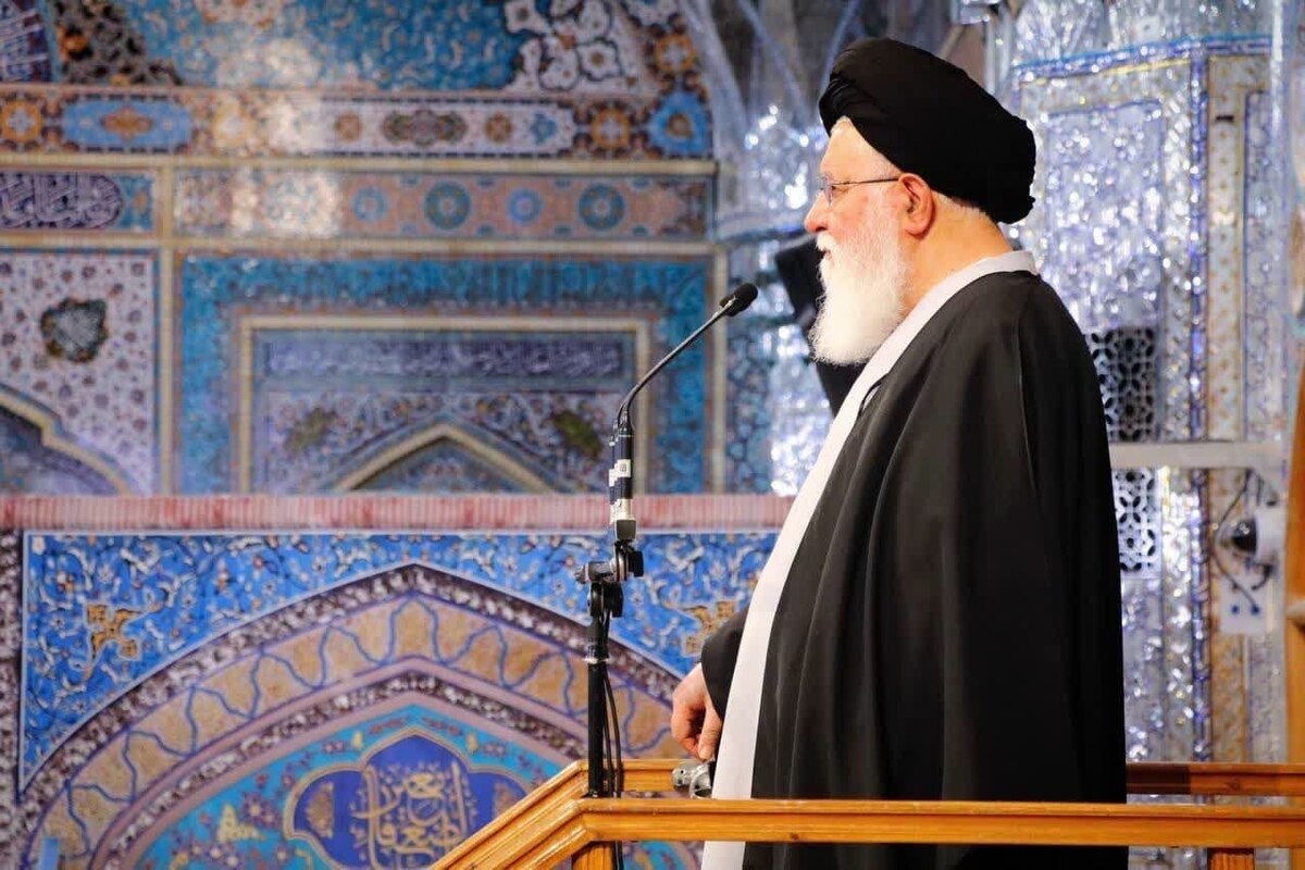 نماینده ولی‌فقیه در استان خراسان‌رضوی گفت: برخی فکر می‌کنند نهی از منکر فقط به معنای این است که در خیابان راه بروند، به یک خانم بی‌حجاب برسند و تذکر بدهند درحالی که امر به معروف و نهی از منکر فقط این نیست.