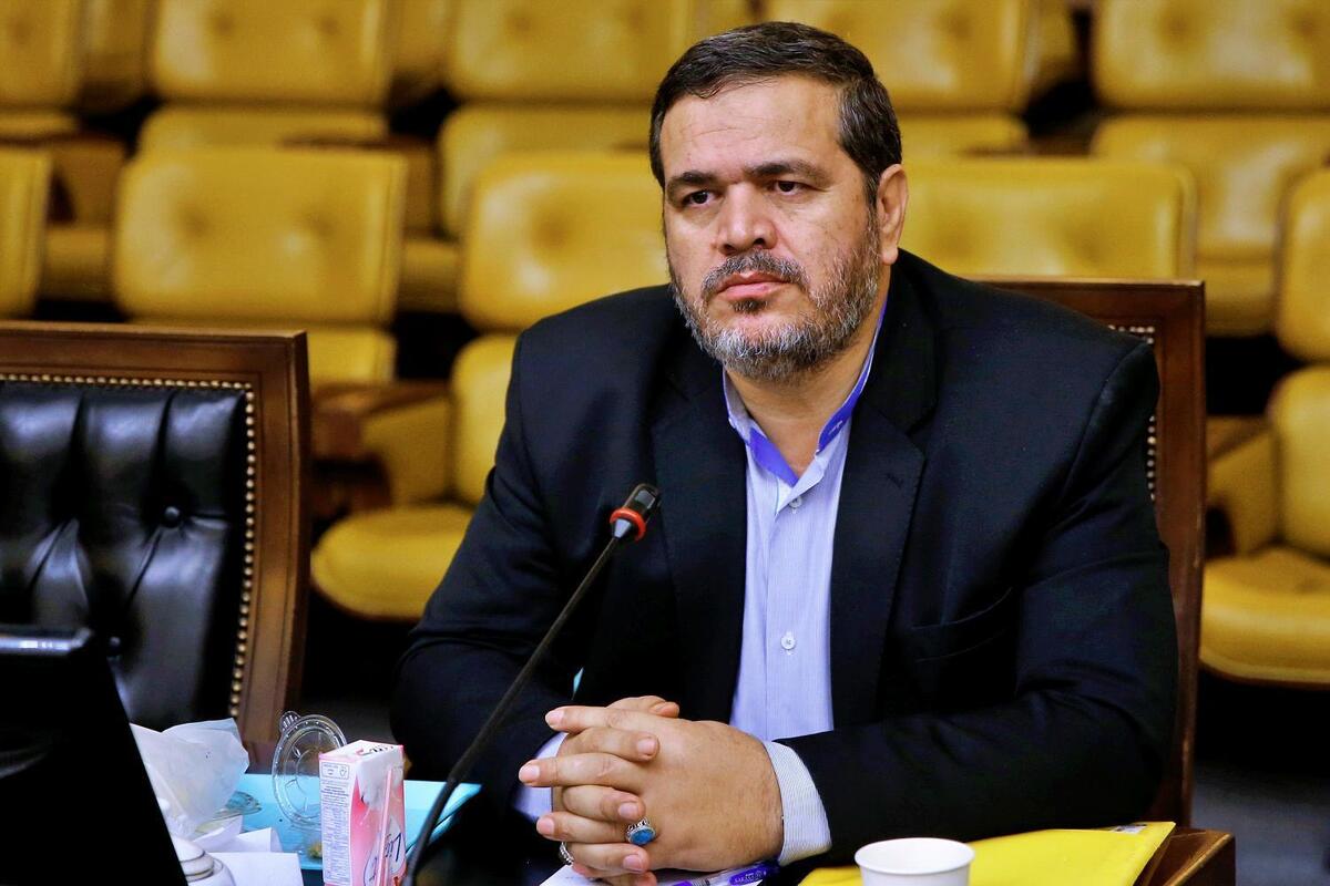 نماینده مردم سبزوار در مجلس کمبود و نبود دارو را نتیجه بازی‌سازی جریان رانت‌خوار و دارای تعارض منافع دانست و گفت: مافیا تصمیم گرفت دارو تولید نشود تا نظام توزیع دارو با مشکل مواجه شود.