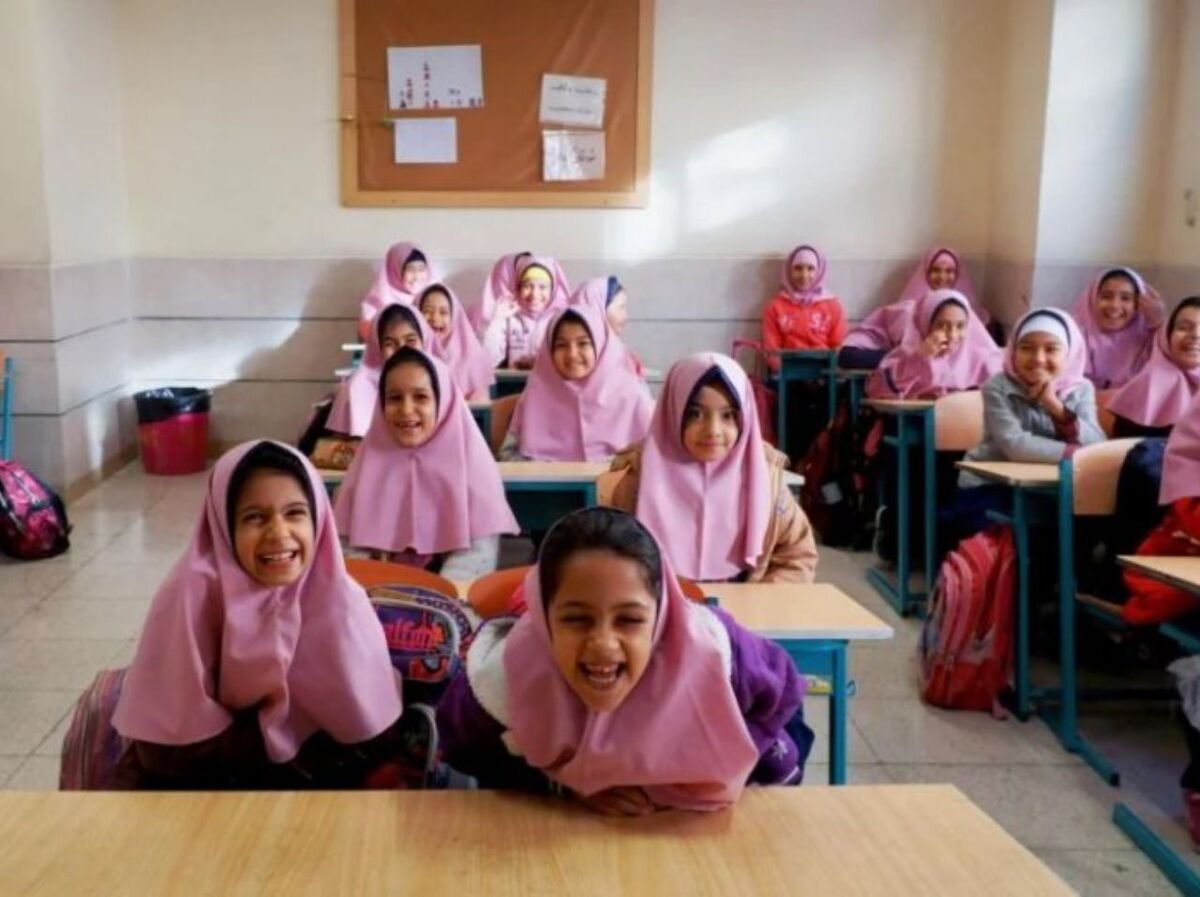 فرماندار مشهد مقدس گفت: تعطیلی مدارس در حیطه اختیارات ما نیست و هیات دولت باید تصمیم بگیرد.