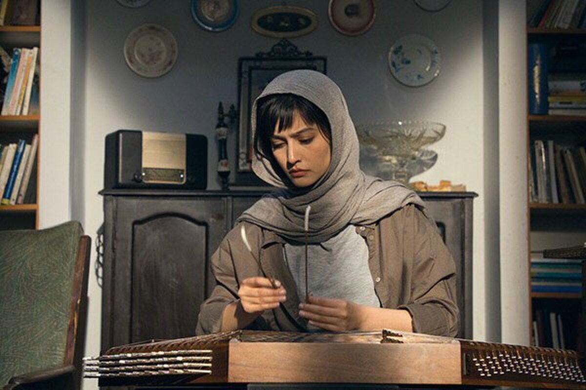  
فردا شب (۶ آذر ماه) فیلم سینمایی «لامینور» ساخته داریوش مهرجویی در جشنواره فیلم هند (گوآ) به نمایش درخواهد آمد.