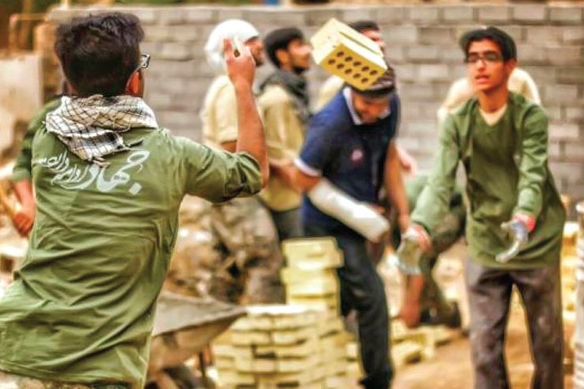 بیان مولا (ع) را که در خطبه ۱۱  نهج البلاغه تصریح شده است،  می‌توان مانیفست عملی بسیجی دانست.