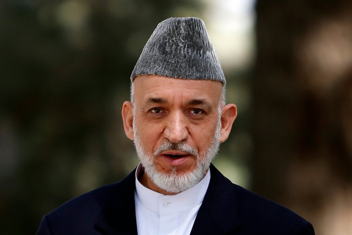 درحالی‌که رسانه‌ها از رفع ممنوعیت سفر حامد کرزی به خارج از افغانستان خبر داده بودند، دفتر مطبوعاتی رئیس جمهور پیشین افغانستان اظهار داشت که برنامه‌ای برای سفر به خارج از این کشور ندارد.