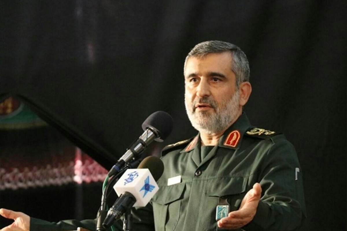 سردار حاجی‌زاده، فرمانده نیروی هوافضای سپاه گفت: هنوز عده‌ای در خصوص علت سقوط هواپیمای اوکراینی ابهام دارند.