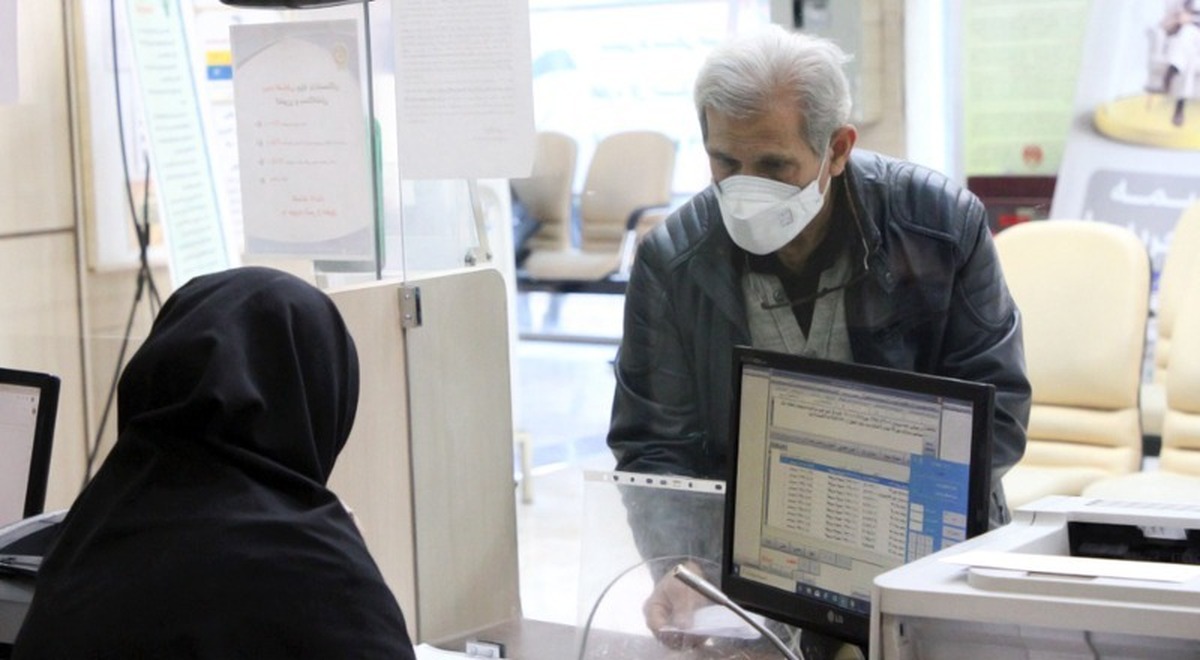 معاون فرهنگی، اجتماعی و امور استان‌های سازمان تأمین‌اجتماعی گفت: سومین مرحله از پرداخت تسهیلات قرض‌الحسنه سال جاری بازنشستگان تأمین‌اجتماعی، به مبلغ بیش از ۳۶۰ میلیارد تومان به بیش از ۳۰ هزار بازنشسته تحت پوشش این سازمان در حال پرداخت است.