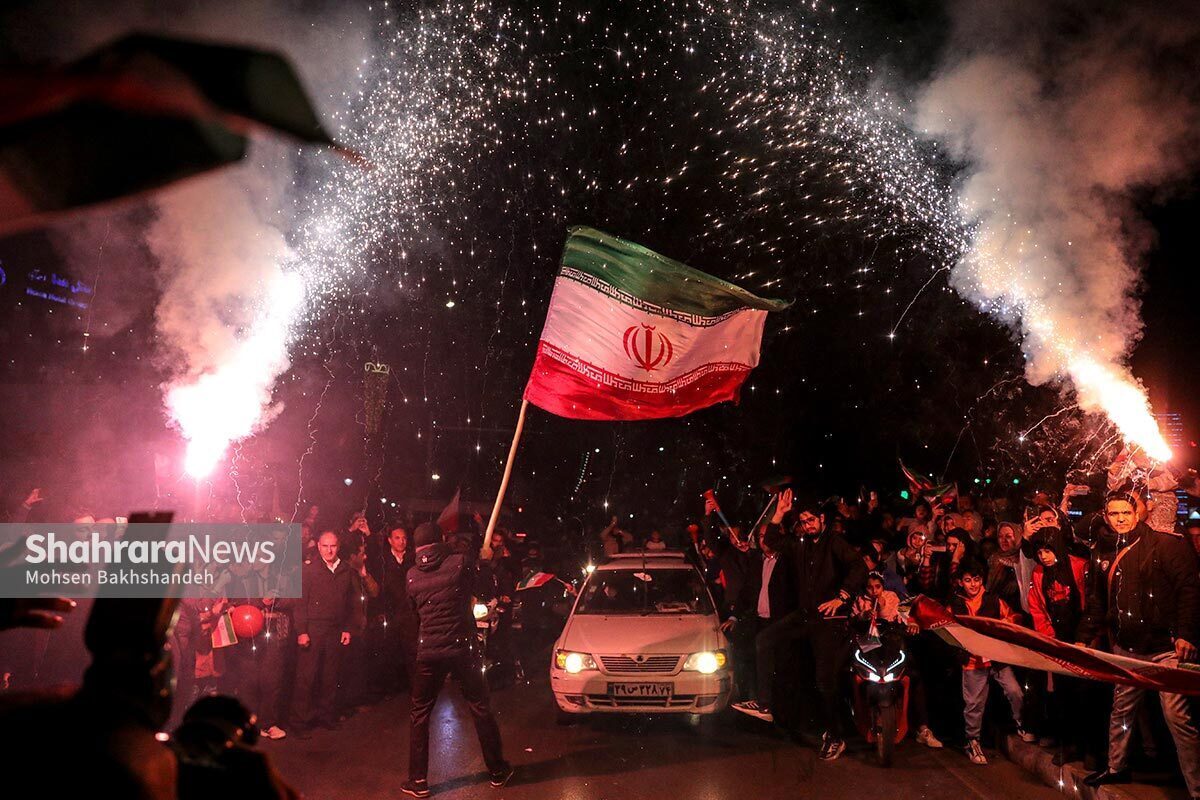 در صورتی که تیم ملی فوتبال کشورمان در برابر آمریکا به پیروزی و به مرحله بعد صعود کند احتمال تعطیلی کشور در روز چهارشنبه ۹ آذر وجود خواهد داشت.
