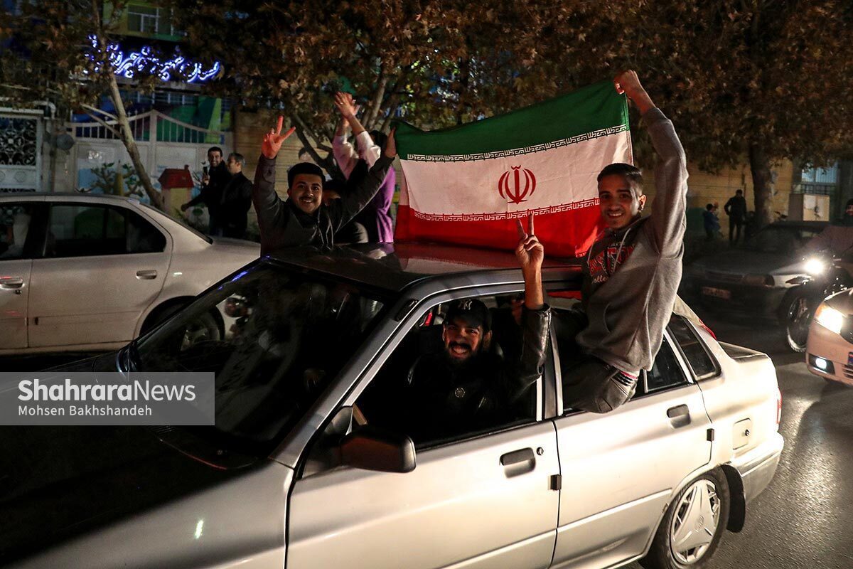 معاون فرهنگی و هنری سازمان اجتماعی و فرهنگی شهرداری مشهد گفت: در صورت پیروزی تیم ملی کشور در دیدار حساس بین تیم ملی ایران و آمریکا در جام جهانی ۲۰۲۲، حرکت ۲۵ کاروان خودرویی از ۲۵ مسجد محوری سطح شهر و توزیع پرچم میان شهروندان پیش‌بینی شده است.