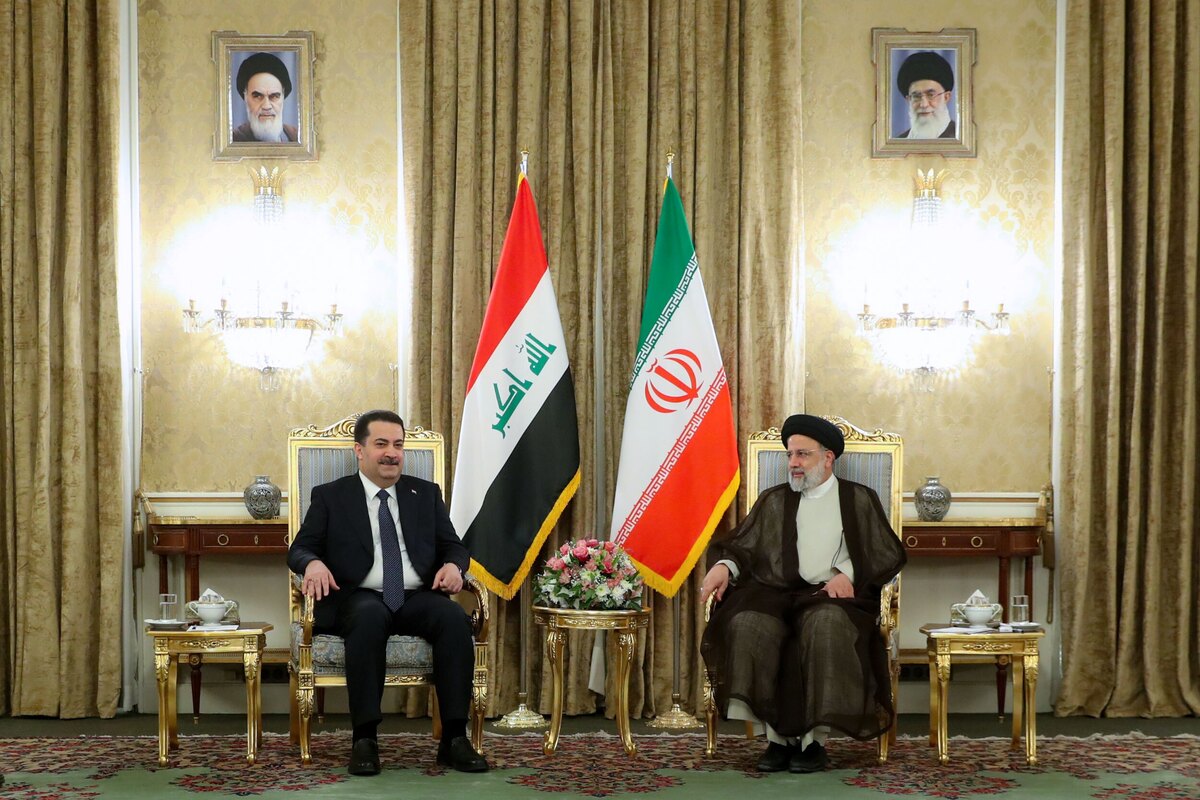 رئیس جمهور اظهار داشت: روابط ایران با عراق، روابطی متفاوت و ممتاز است و تقویت و تعمیق روابط دوجانبه باید به گسترش و ارتقای سطح تعاملات منطقه‌ای و بین‌المللی در راستای استقرار هر چه بیشتر صلح و ثبات در منطقه و جهان بیانجامد.