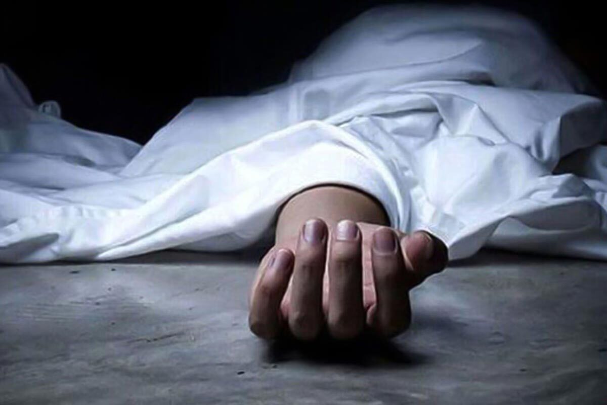 یکی از متهمان پرونده قتل محمد حسین شرکاء، رئیس مرکز کارشناسان دادگستری خراسان رضوی، هنگام دستگیری خودکشی کرد.