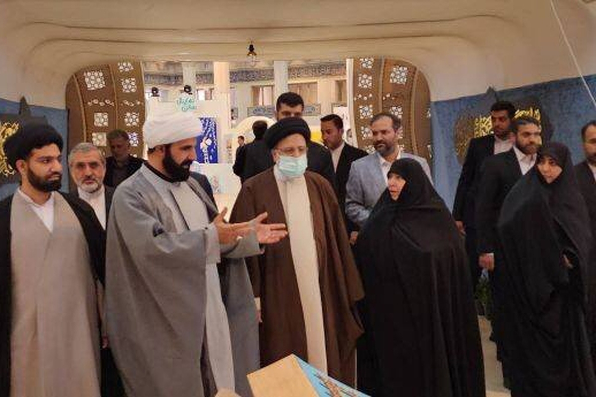 سی‌امین دوره نمایشگاه قرآن کریم در دهمین روز از ماه مبارک رمضان با حضور رئیس جمهور افتتاح و آغاز به کار کرد.
