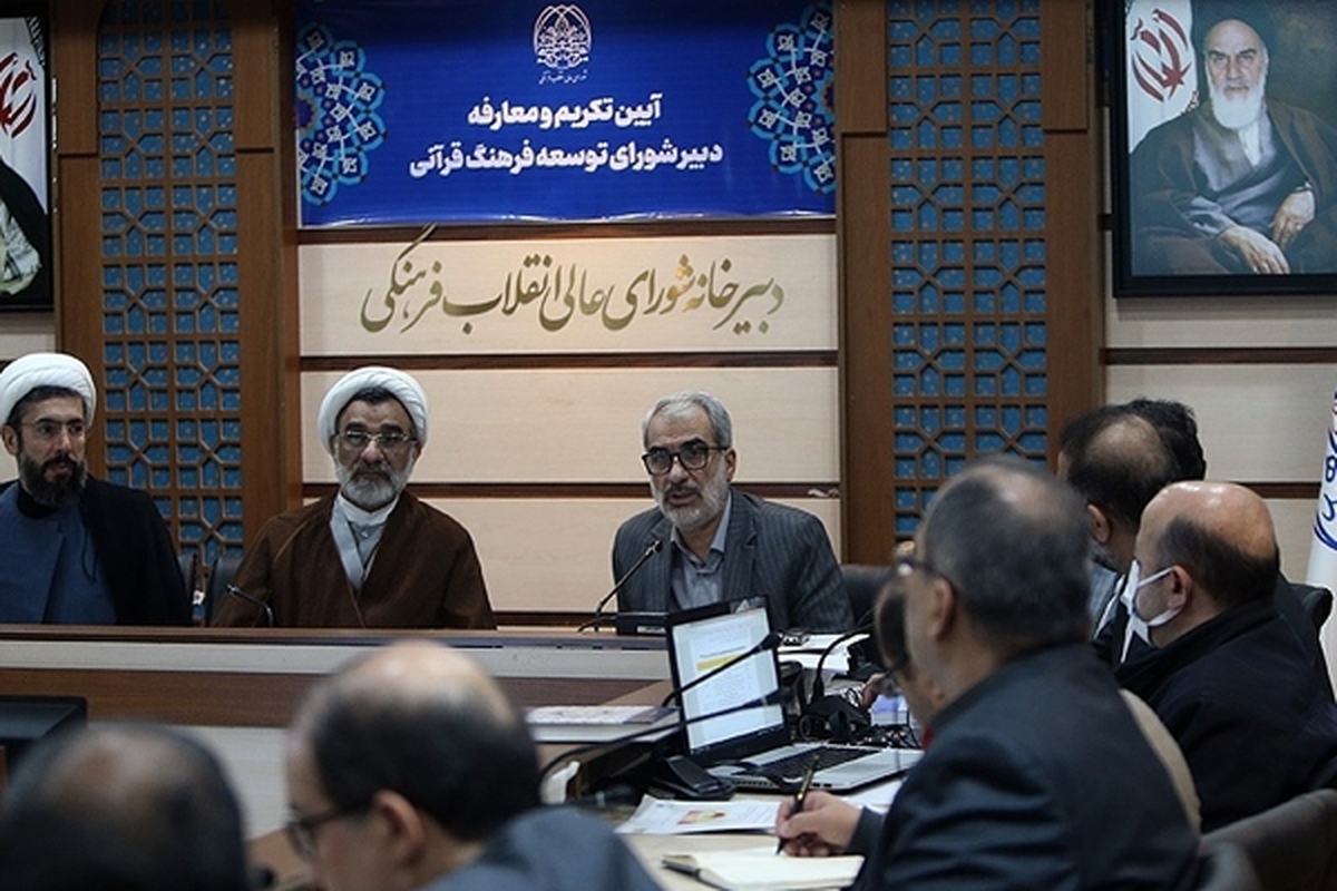 صبح امروز، سیدابراهیم رئیسی با استعفای «یوسف نوری» وزیر آموزش و پرورش موافقت کرد. همچنین در پی استعفای نوری، با حکم رئیس‌جمهور، رضا مراد صحرایی رئیس دانشگاه فرهنگیان، با حفظ سمت، «سرپرست وزارت آموزش و پرورش» شد.