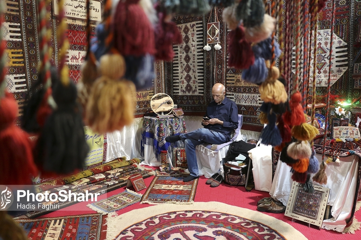 معاون صنایع دستی اداره کل میراث‌فرهنگی، گردشگری و صنایع‌دستی خراسان رضوی گفت: در ایام تعطیلات نوروزی امسال ۱۲ میلیارد و ۳۲۰ میلیون تومان محصولات صنایع دستی استان به فروش رسید.