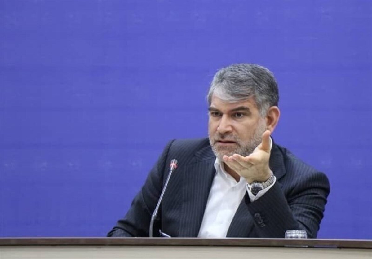 وزیر جهاد کشاورزی گفت: در طرح فجر تا فطر که تا پایان ماه مبارک رمضان ادامه دارد توانسته‌ایم با صفر کردن سود ۳۴ قلم کالا کنترل مناسبی بر روی بازار داشته باشیم و این تجربه با فروشگاه‌های زنجیره ای را در طول سال نیز ادامه می‌دهیم.