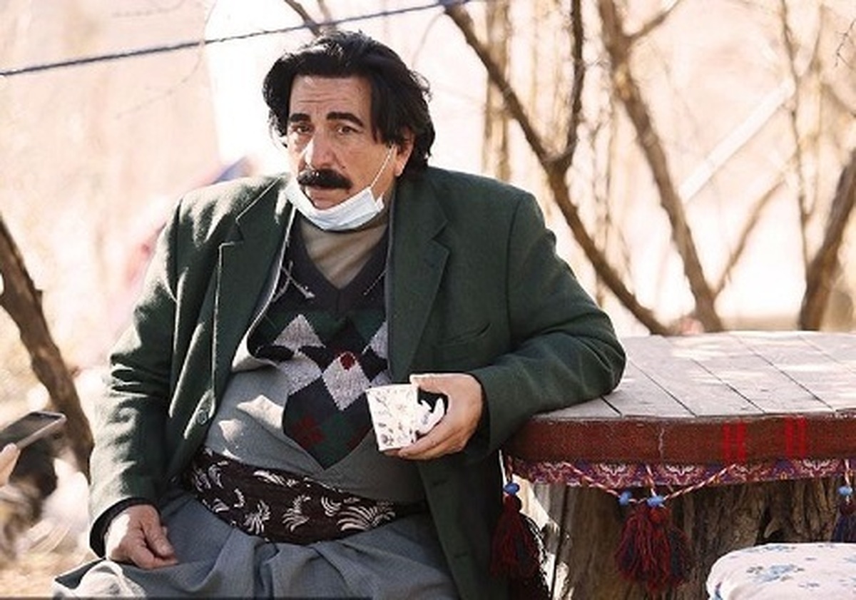 «سیروس میمنت» بازیگر در نقش کیوان در سریال «نون.خ» از تجربه همکاری در این اثر نمایشی پربیننده سخن گفت.