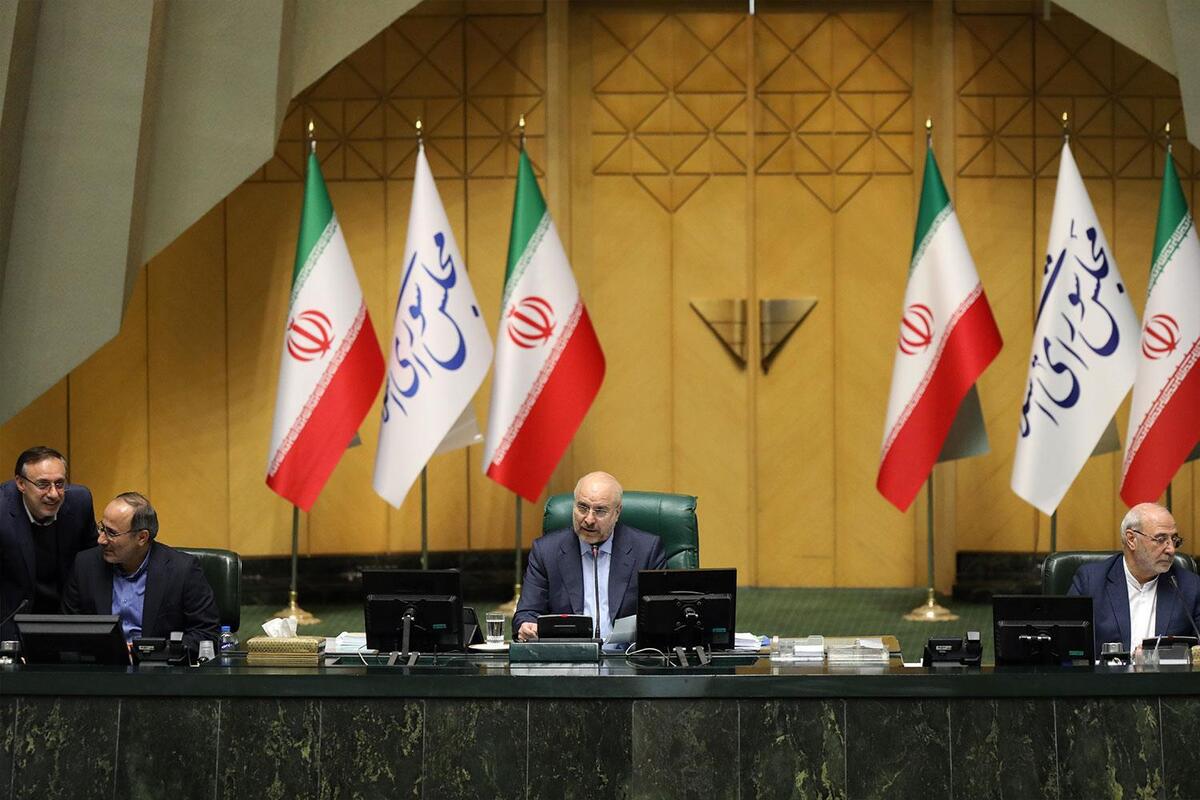 رئیس مجلس شورای اسلامی گفت: بر رفتار نمایندگان نظارت وجود دارد و هیئت رسیدگی بر رفتار نمایندگان برای همین موضوع است.