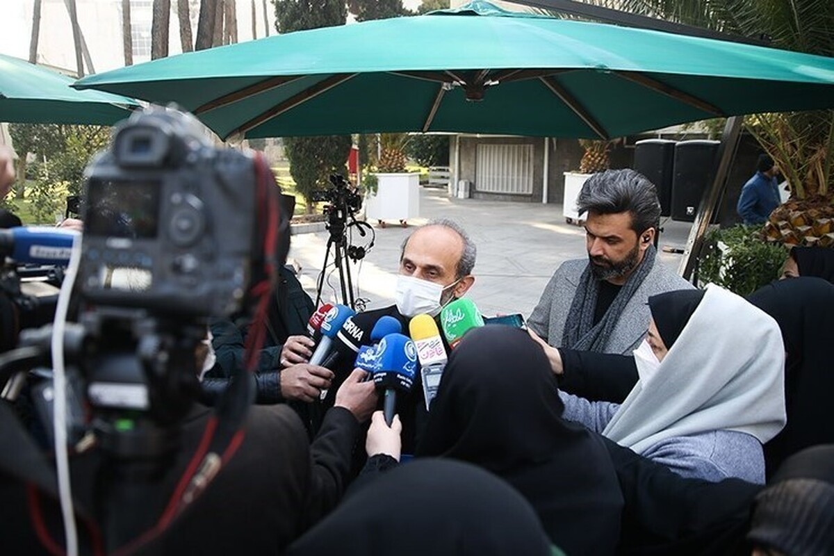 رئیس سازمان صداوسیما تاکید کرد: تمام شاخص‌های اقتصادی مهار تورم و رشد تولید احصا شده و بر همین اساس از دستگاه‌ها مطالبه خواهیم کرد.