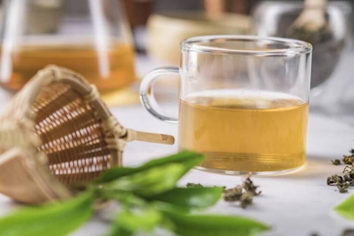 چای میخک منبعی غنی از فیبر، ویتامین ها و مواد معدنی است و خواص بیشماری دارد.