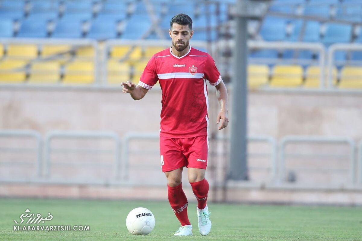 مدافع ملی پوش پرسپولیس در کرمان استارت می زند.