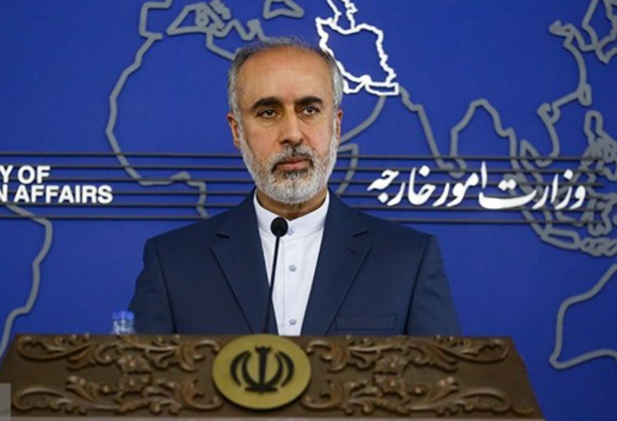 سخنگوی وزارت امور خارجه در واکنش به اقدامات تند، احساسی و غیرسازنده جمهوری آذربایجان و اخراج ۴ دیپلمات ایرانی از این کشور گفت: اقدام به عمل متقابل دیپلماتیک را در دستور کار داریم.
