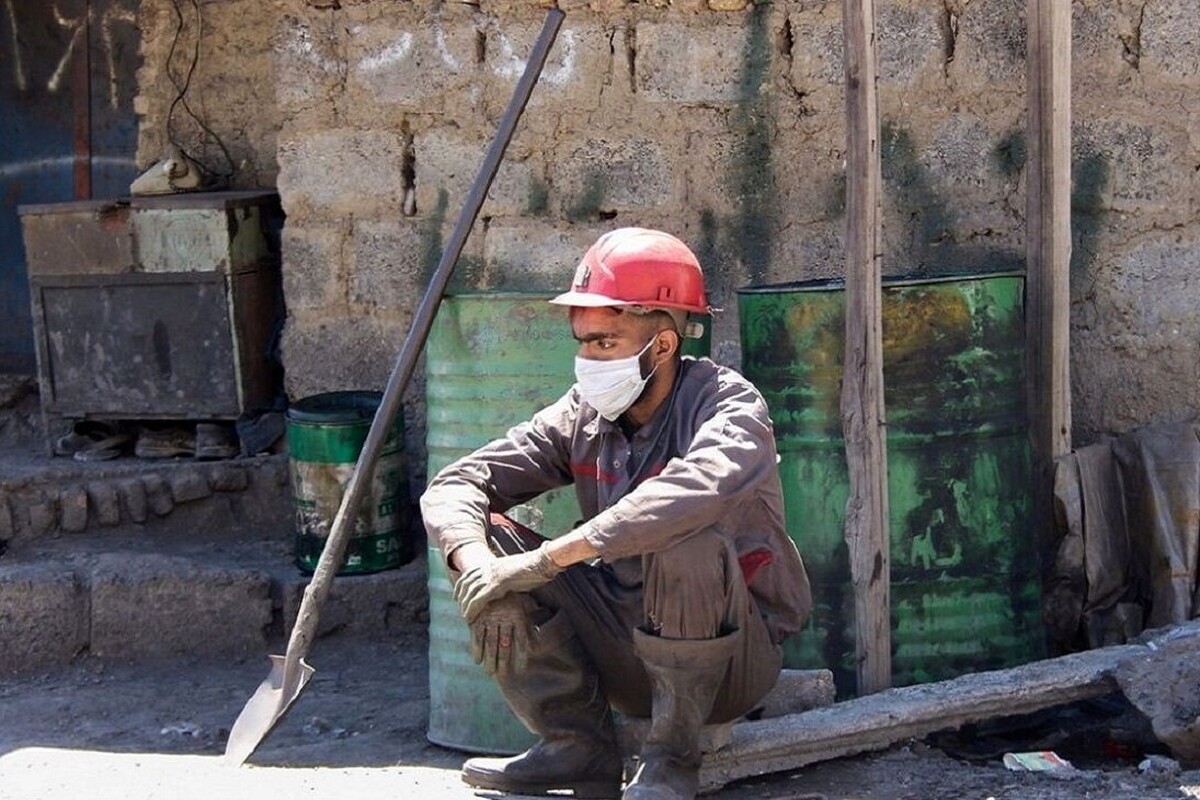 عقب ماندگی حقوق کارگران درماراتن تورم
