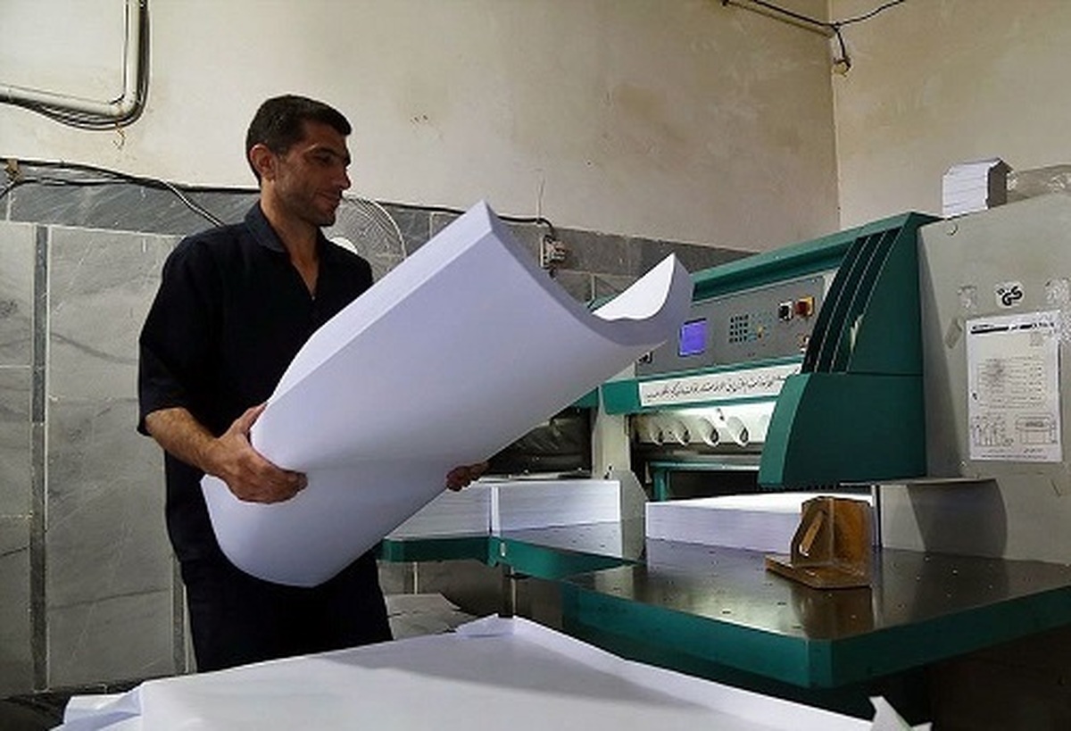 در آستانه برگزاری نمایشگاه کتاب واردکنندگان بازار کاغذ قیمت تحریر را ۱۰۰ هزار تومان افزایش دادند.