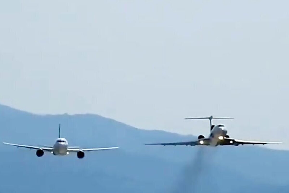 ویدئویی زیبا از مانور زیبای دو هواپیمای توپولوف ۱۵۴ و ایرباس A319 در نمایشگاه هوایی اسلواکی سال ۲۰۱۷ را مشاهده می‌کنید.