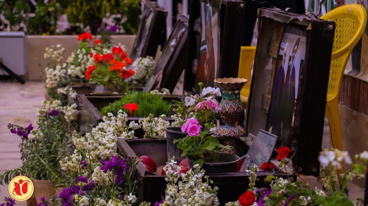 مراسم جشن تولد سردار سلیمانی امروز در گلزار شهدای کرمان برگزار شد.