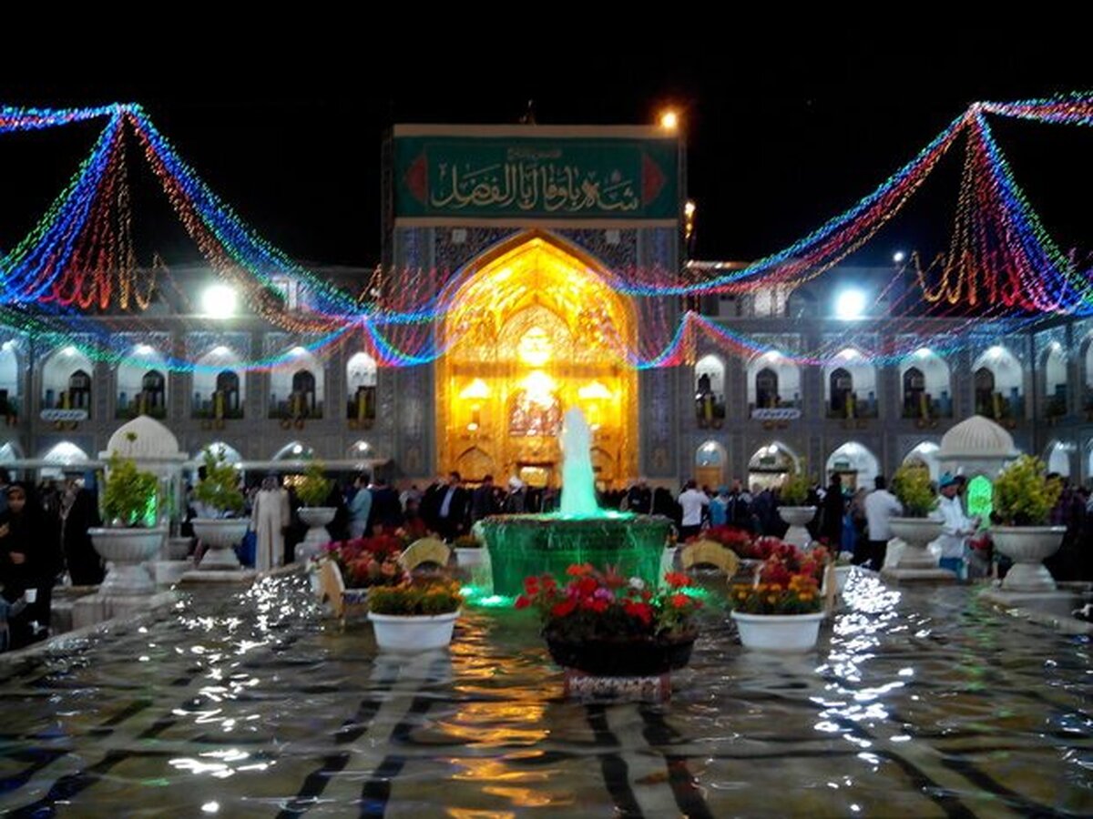 معاون تبلیغات اسلامی آستان قدس رضوی گفت: خادمان بارگاه ملکوتی امام رضا (ع) با هدف استقبال از ماه مبارک رمضان الکریم به عنوان ماه میهمانی خداوند، ویژه برنامه‌ای استقبال از این ماه مبارک را در رواق امام خمینی (ره) تدارک دیده‌اند.