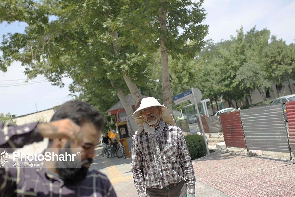 کارشناس مرکز پیش‌بینی هواشناسی خراسان رضوی ضمن اشاره به آلودگی هوای مشهد، گفت:در ٢۴ ساعت آینده برای غالب نقاط استان افزایش باد، گاهی شدید همراه با گردوخاک، کاهش کیفیت هوا و بروز خسارت پیش‌بینی می‌شود.