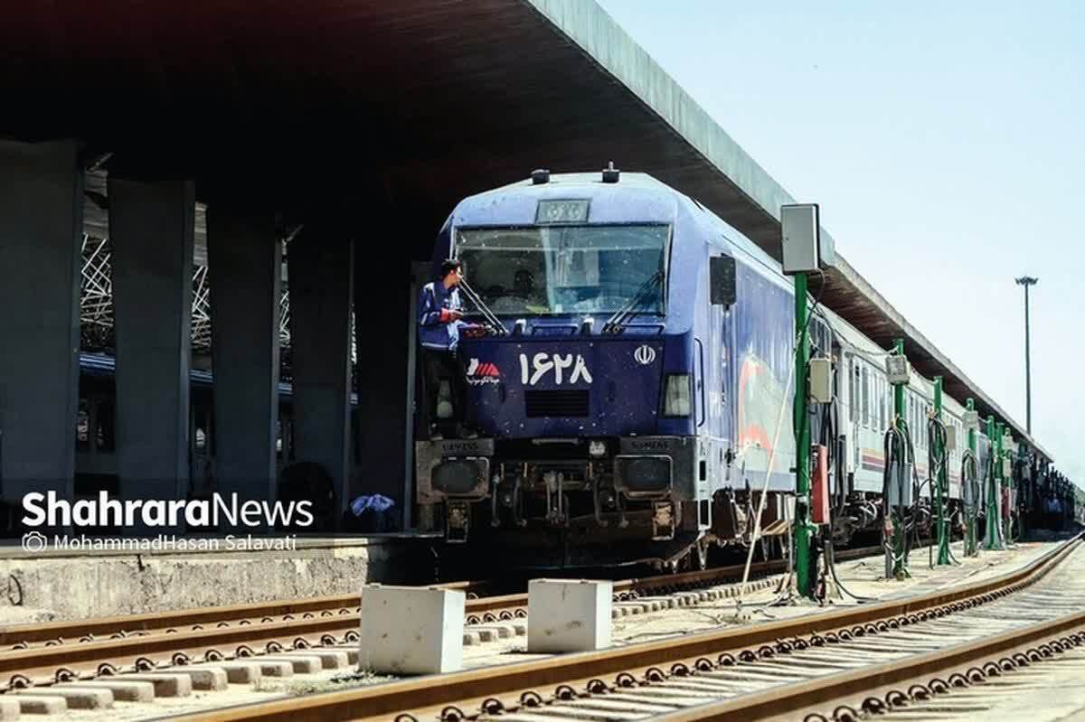 فروش بلیت قطار‌های مسافری برای بازه زمانی ۲۹ فروردین تا ۲۰ اردیبهشت فردا (سه شنبه ۲۲ فروردین ماه) آغاز می‌شود.