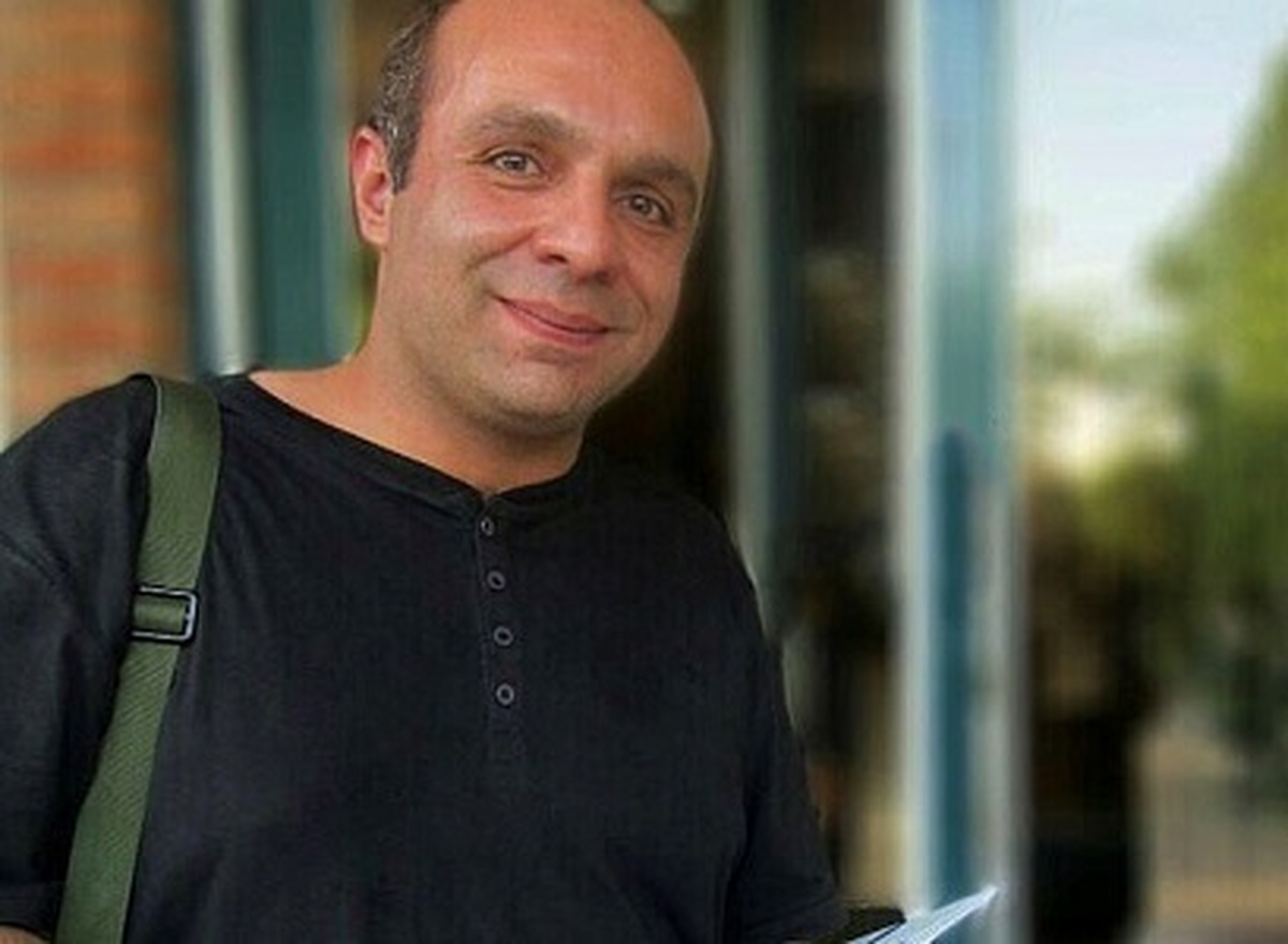 پیام دهکردی بازیگر و کارگردان مطرح تئاتر، سینما و تلویزیون بعد از جدایی از فعالیت‌های هنری نانوایی را به نام خود تاسیس کرد.
