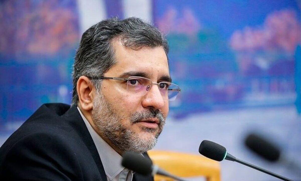 صبح امروز سخنگوی دولت از تغییراتی در کابیه دولت سیزدهم خبر دارد. براساس این خبر، قرار است مدیرعامل صندوق نوآوری و شکوفایی تغییر کند و «محمدصادق خیاطیان» جایگزین «علی وحدت» شود.