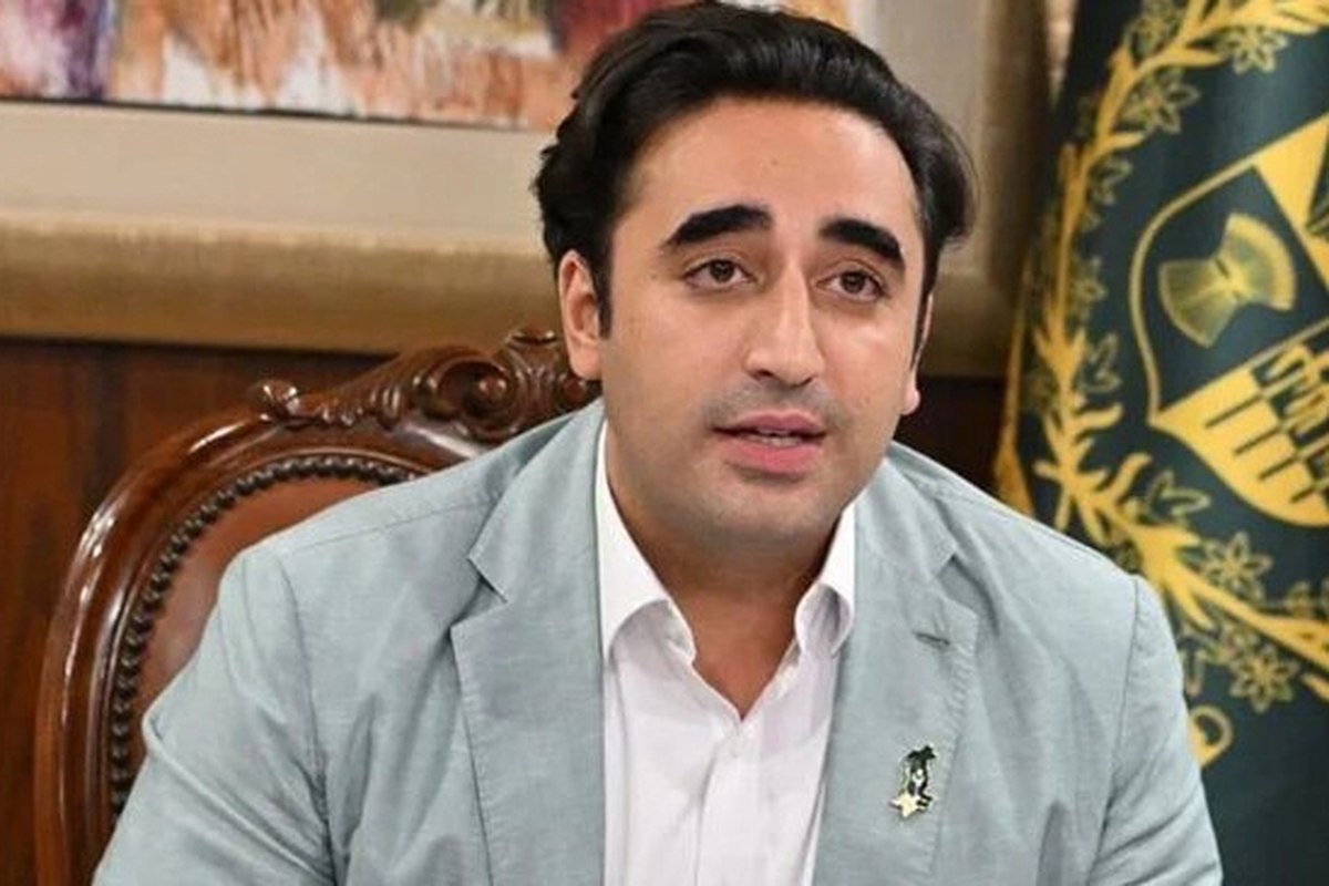 وزیر امور خارجه پاکستان در دیدار با سفیر ایران در این کشور بر اهمیت توافق ایران و عربستان سعودی برای ازسرگیری روابط دیپلماتیک در صلح منطقه تاکید کرد.