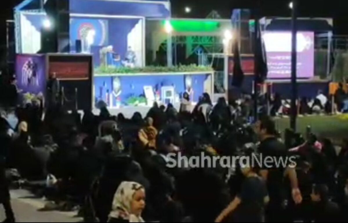 دومین شب از مراسم پر فیض لیالی قدر در بوستان کوهسنگی مشهد با حضور مردم در حال برگزاری است.