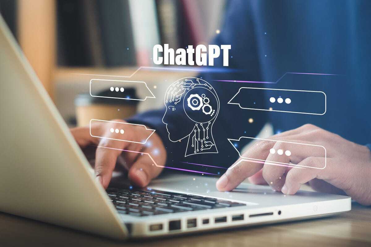 شرکت OpenAI می‌خواهد تحت برنامه شناسایی باگ (Bug Bounty) برای کاربران چت‌بات ChatGPT، مشکلات احتمالی چت‌بات هوش مصنوعی خود را شناسایی کند. براساس شدت و سختی مشکل گزارش شده، این شرکت بین ۲۰۰ تا ۲۰ هزار دلار پاداش پرداخت خواهد کرد.