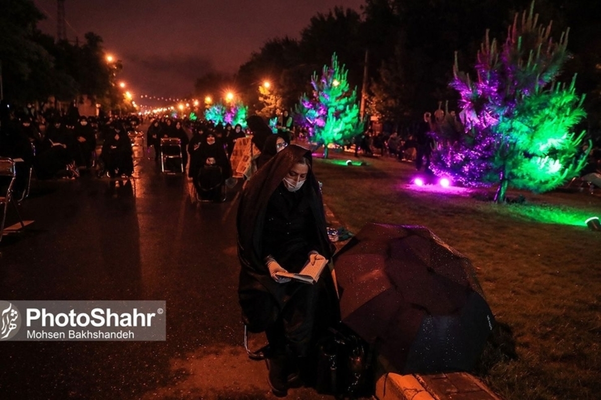 شکوه بندگی در سومین شب از لیالی قدر به اوج آسمان رسید 