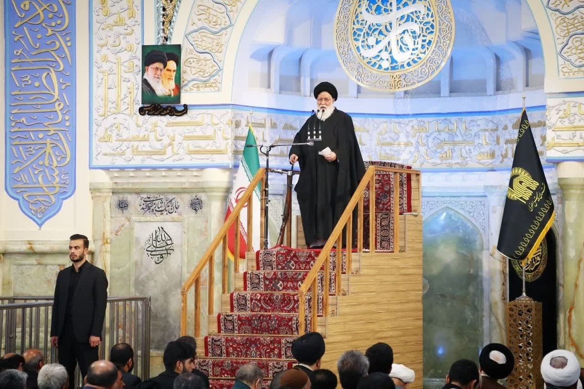 نماینده ولی‌فقیه در استان خراسان‌رضوی گفت: همه بدانند که ارتباط عربستان با مقاومت به معنای هضم این محور در کشور‌های مزدور استکبار نیست. بر خلاف این، محور مقاومت به حکومت‌های سعودی، بحرینی و اماراتی امان خواهد داد و از این جبهه آزاد می‌شود تا همه قدرت خود را بر ضد آمریکا و رژیم صهیونیستی بسیج کند.