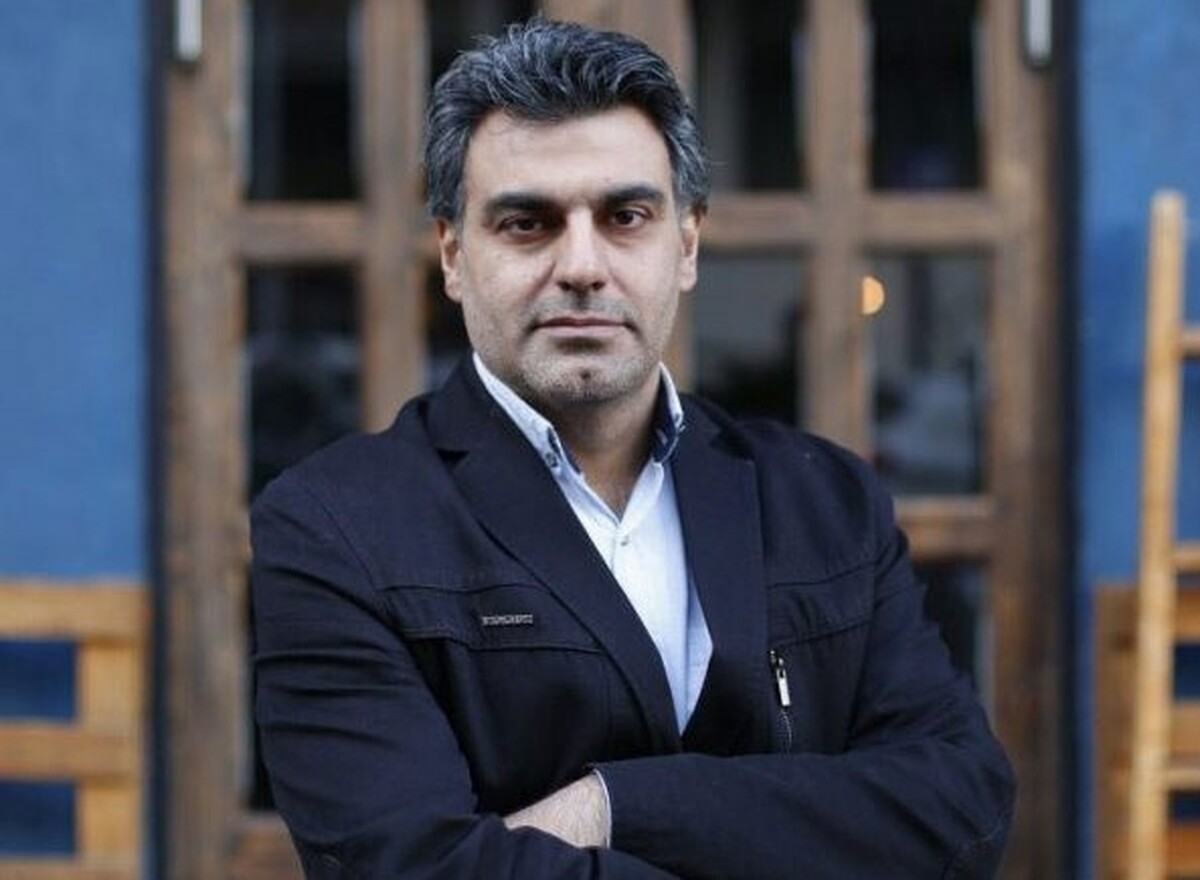 محسن اسلام زاده، مستندساز مشهدی، در کنار  محمد خیراندیش، حسین دارابی و جلیل سامان به عنوان چهره سال هنر سال ۱۴۰۱ معرفی شد.